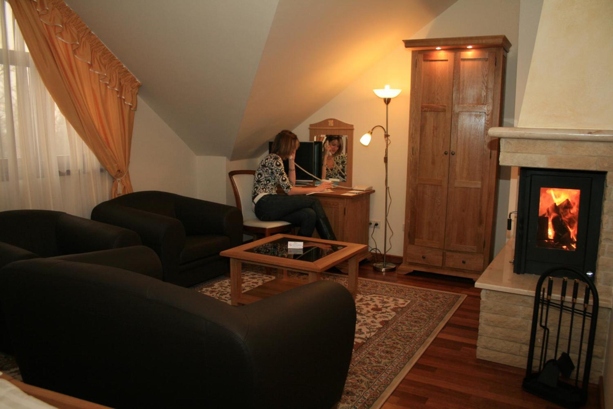 Nimród Bioszálloda és Bioétterem Karcag Extérieur photo