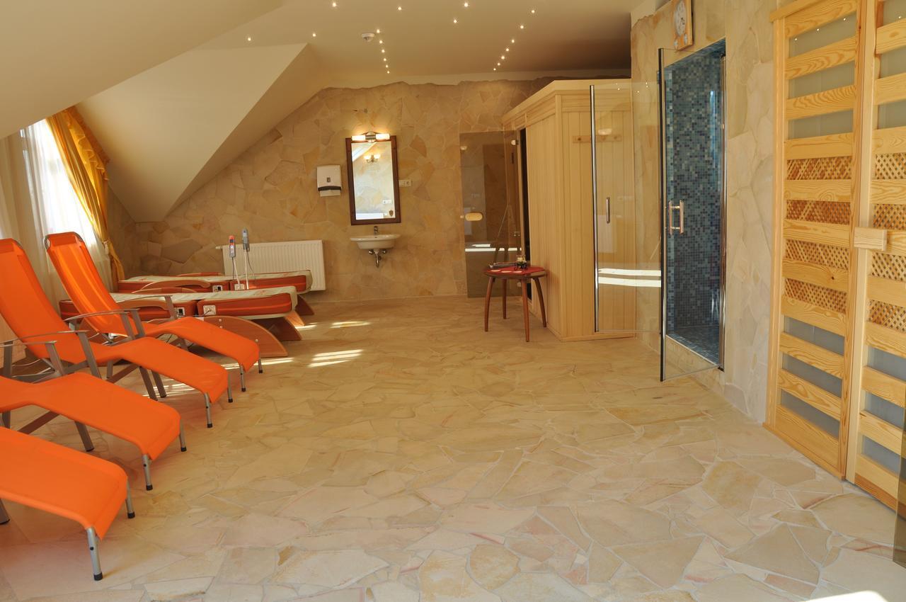 Nimród Bioszálloda és Bioétterem Karcag Extérieur photo