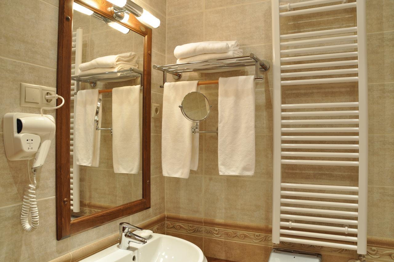 Nimród Bioszálloda és Bioétterem Karcag Extérieur photo